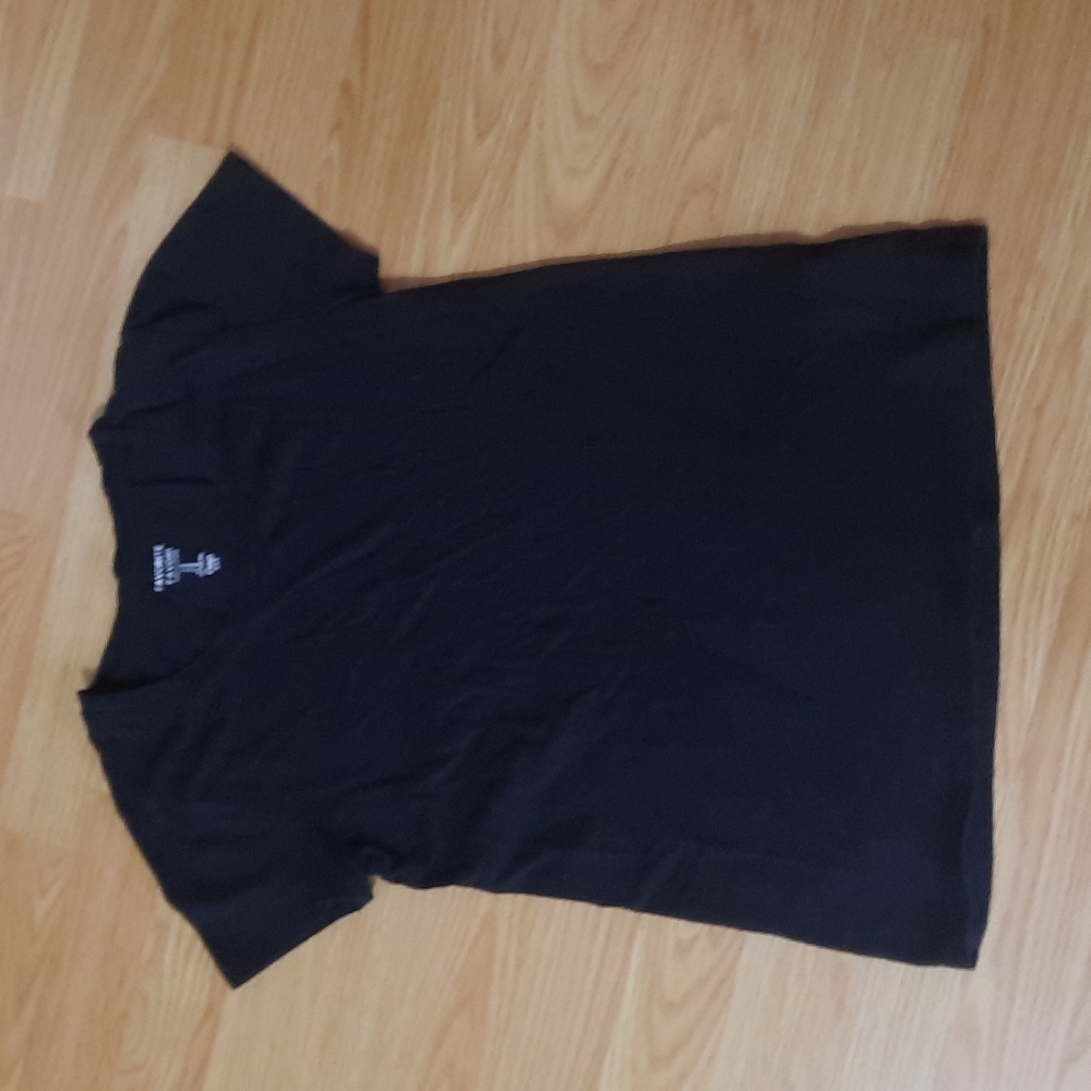 Gap tee